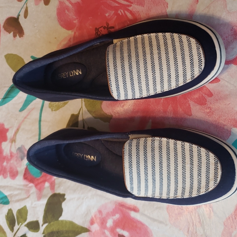 Aubrey Lynn Acantha Boat Shoes - Picture 2 of 8